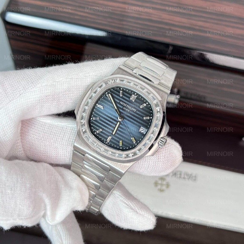 Dong-Ho-Patek-Philippe-Nautilus-5723-Rep-11-Dinh-Da-Blue-Dial-40mm-3-1024x1024.jpg
