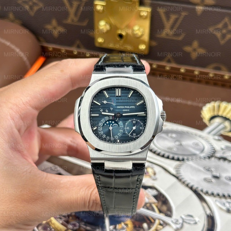 Dong-Ho-Patek-Philippe-Nautilus-5712-Rep-1-1-Mat-Xanh-Blue-Day-Da-May-Khac-Xuong-PPF-40mm-1.jpg
