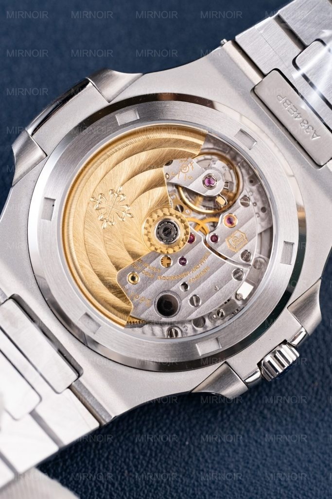 Dong-Ho-Patek-Philippe-Nautilus-5711-Tuy-Chinh-Mat-Xanh-Blue-May-Khac-Nha-May-BBF-40mm-2-683x1024.jpg