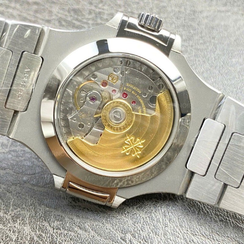 Dong-Ho-Patek-Philippe-Nautilus-5726-Replica-11-May-Co-Tu-Dong-Thuy-Sy-40-3-1024x1024.jpg