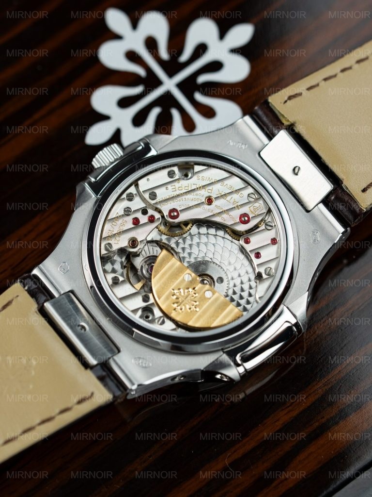 Dong-Ho-Patek-Philippe-Nautilus-5740-Rep-1-1-Mat-Xam-May-Co-Tu-Dong-Thuy-Sy-40mm-10-768x1024.jpg