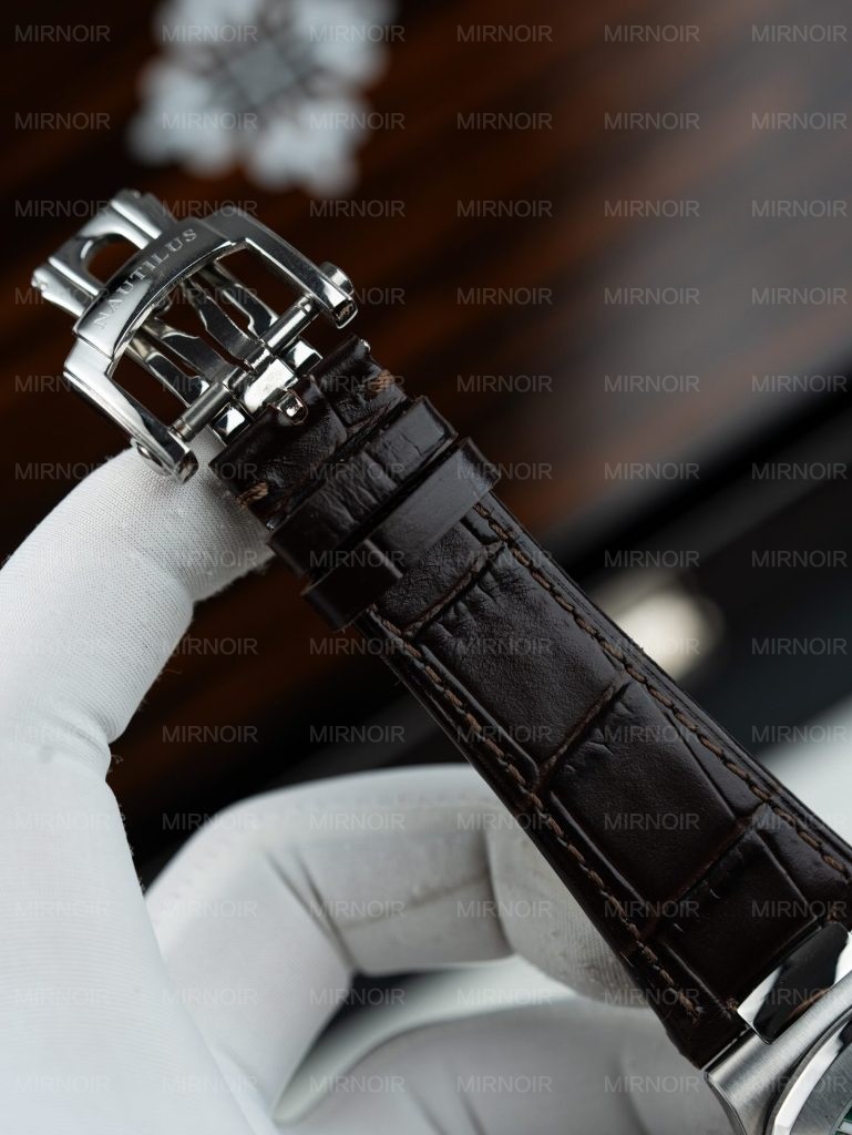 Dong-Ho-Patek-Philippe-Nautilus-5740-Rep-1-1-Mat-Xam-May-Co-Tu-Dong-Thuy-Sy-40mm-12-769x1024.jpg
