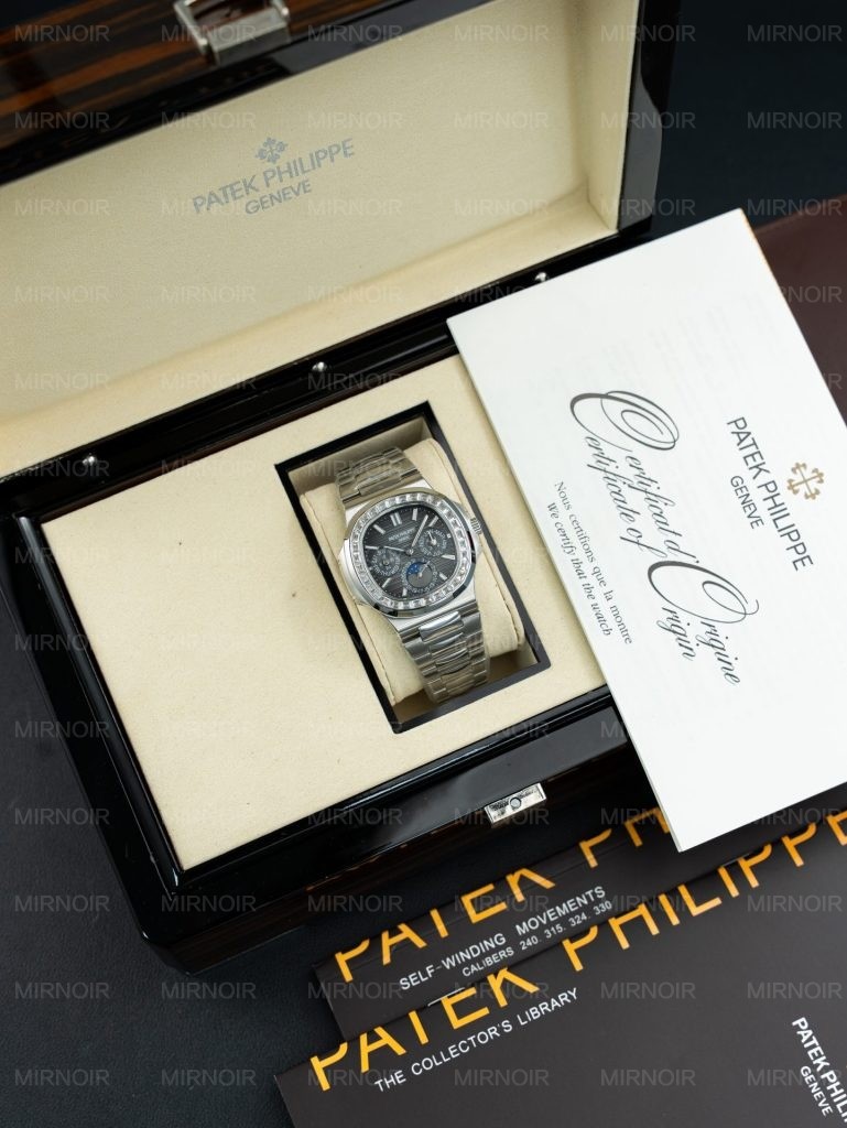 Dong-Ho-Patek-Philippe-Nautilus-5740-Replica-11-Mat-Xam-Vien-Dinh-Da-Baguette-40mm-1-769x1024.jpg