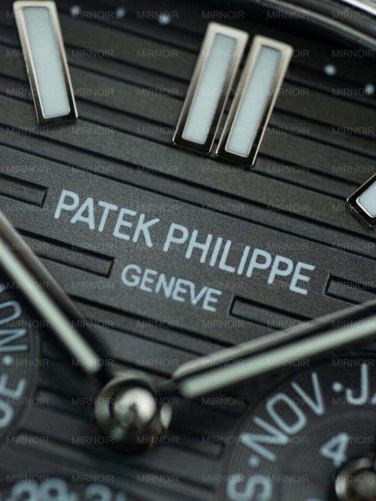 Dong-Ho-Patek-Philippe-Nautilus-5740-Replica-11-Mat-Xam-Vien-Dinh-Da-Baguette-40mm-10-768x1024.jpg
