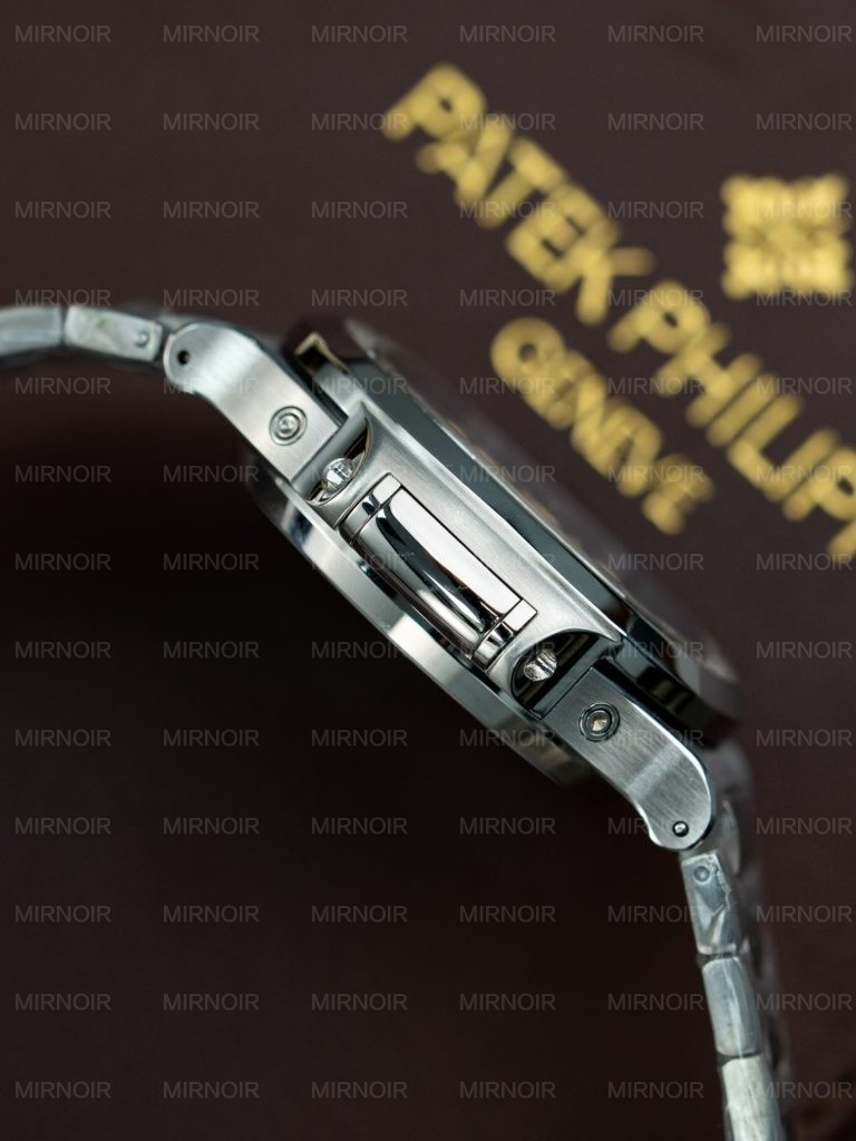 Dong-Ho-Patek-Philippe-Nautilus-5740-Replica-11-Mat-Xam-Vien-Dinh-Da-Baguette-40mm-14-768x1024.jpg