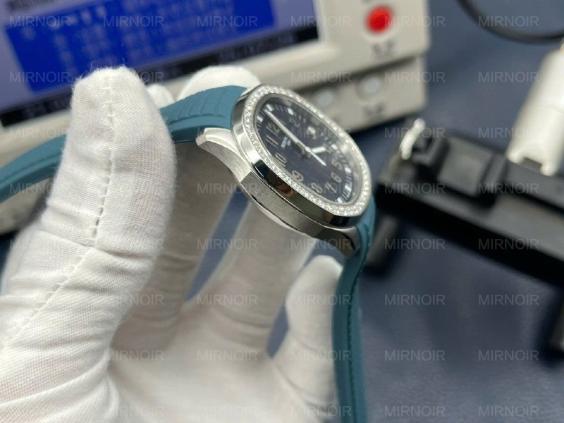 Dong-Ho-Patek-Philippe-Aquanaut-5268G-Dinh-Da-May-Co-Thuy-Sy-Xuong-PPF-388mm-4-1024x768.jpg