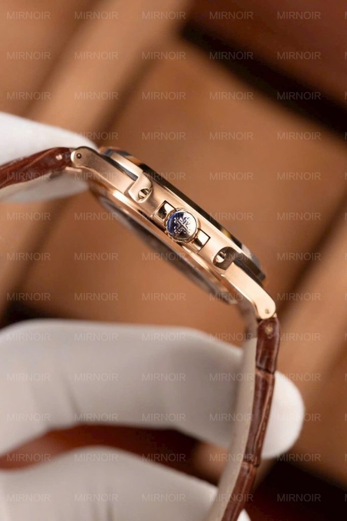 Dong-Ho-Patek-Philippe-Nautilus-5711R-Che-Tac-Mat-Xam-Day-Da-May-Khac-Xuong-BBF-40mm-11-683x1024.jpg