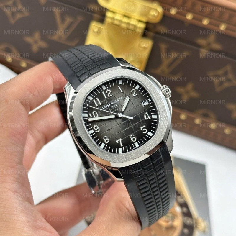 Dong-Ho-Patek-Philippe-Aquanaut-5167-Rep-11-Mat-Xam-Day-Cao-Su-Nha-May-BBF-40mm-1-1-1024x1024.jpg