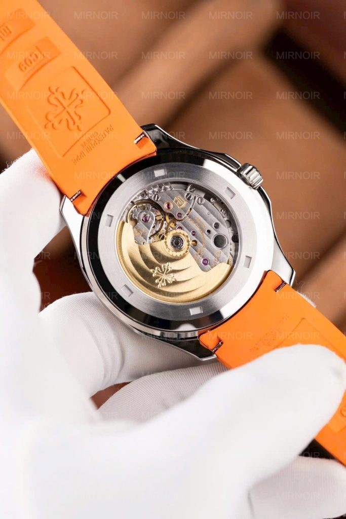 Dong-Ho-Patek-Philippe-Aquanaut-5167-Replica-11-Mat-Xam-Tinh-Chinh-Nha-May-40mm-12-683x1024.jpg