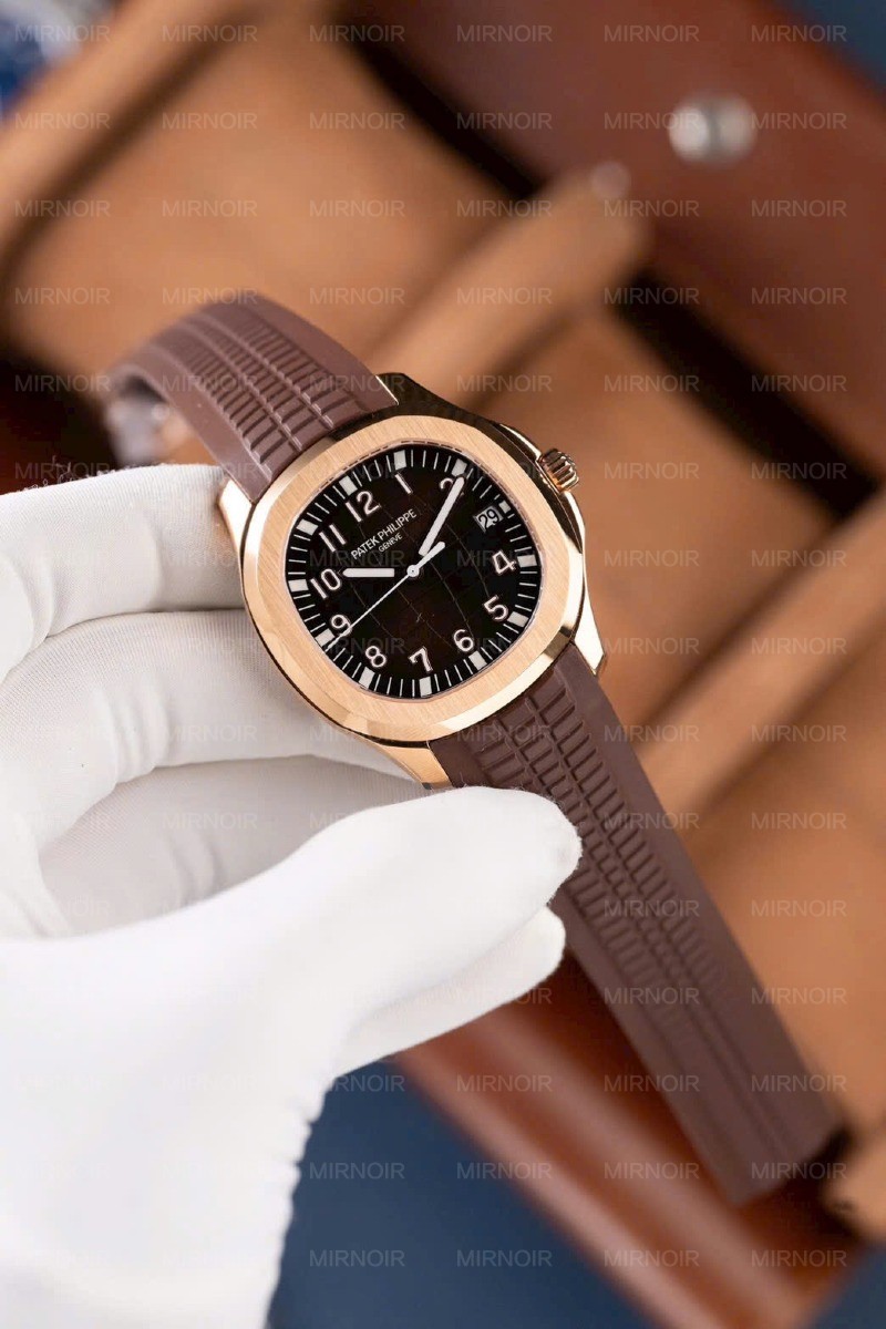 Dong-Ho-Patek-Philippe-Aquanaut-5167-Che-Tac-Mat-Nau-Tinh-Chinh-Nha-May-40mm-4.jpg
