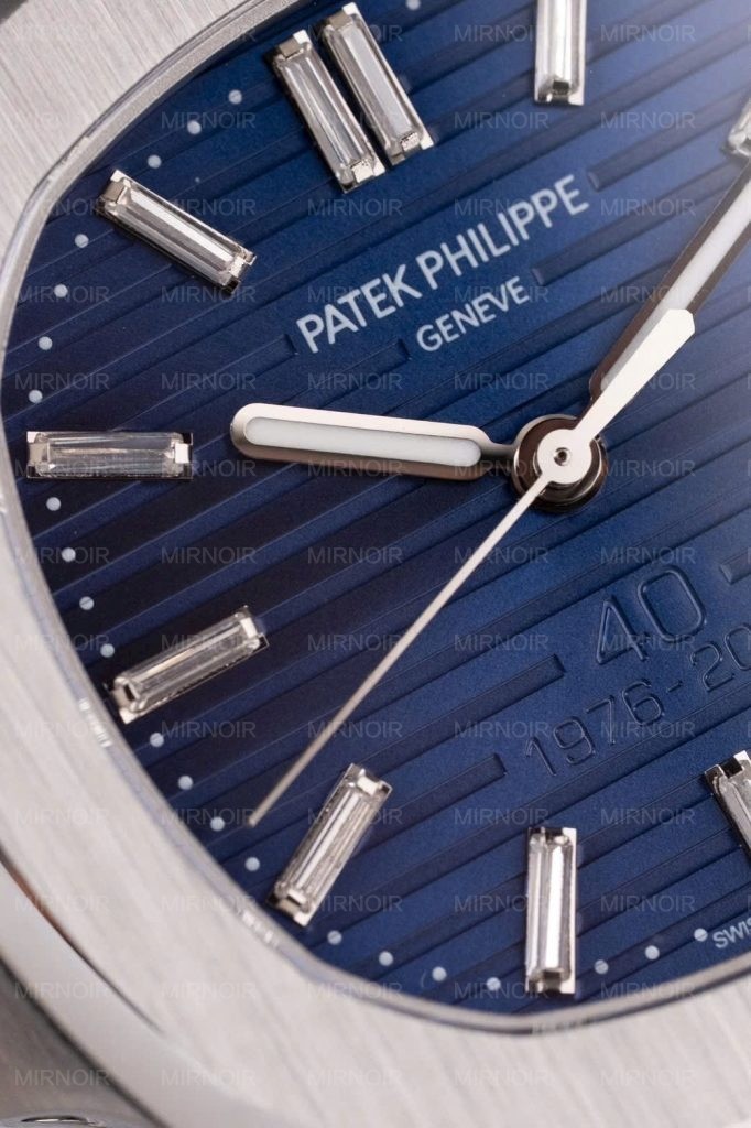 Dong-Ho-Patek-Philippe-Nautilus-5711-Replica-11-Ban-Ki-Niem-40-Nam-Tinh-Chinh-Nha-May-40mm-12-682x1024.jpg