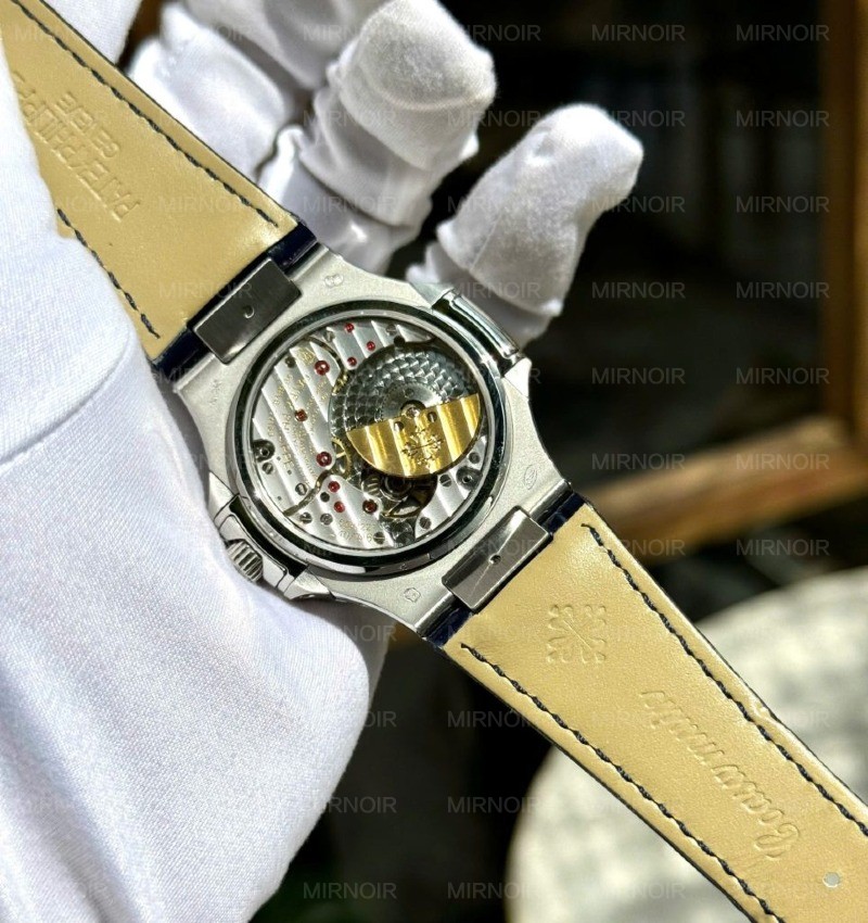 Dong-Ho-Patek-Philippe-Nautilus-5740G-Rep-11-Cao-Cap-Nhat-Mat-Xanh-Blue-Xuong-TWS-40mm-3-964x1024.jpg