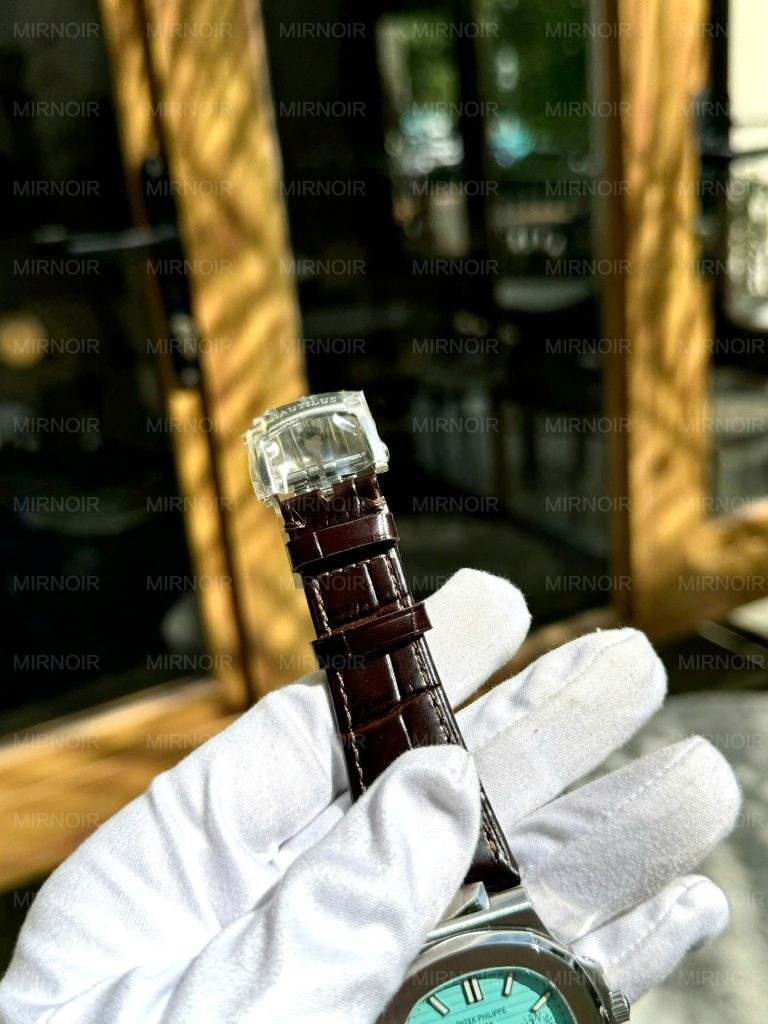 Dong-Ho-Patek-Philippe-Nautilus-5740G-Rep-11-Cao-Cap-Nhat-Mat-Xanh-Tiffany-Xuong-TWS-40mm-1-768x1024.jpg