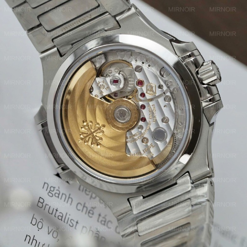 Dong-Ho-Patek-Philippe-Nu-Replica-11-Nautilus-7118-Mat-Trang-Day-Kim-Loai-Xuong-3K-35-8-1024x1024.jpg
