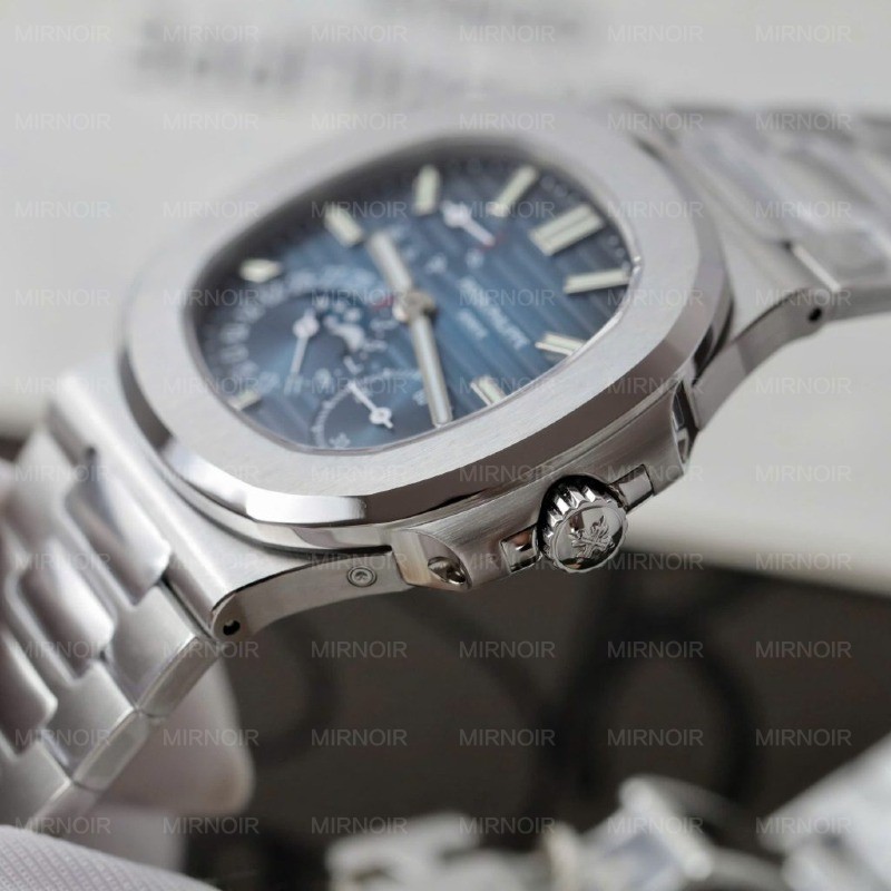 Dong-Ho-Patek-Philippe-Nautilus-5712-Che-Tac-Mat-Xanh-Blue-Loi-May-Khac-Xuong-PPF-40mm-7-1024x1024.jpg