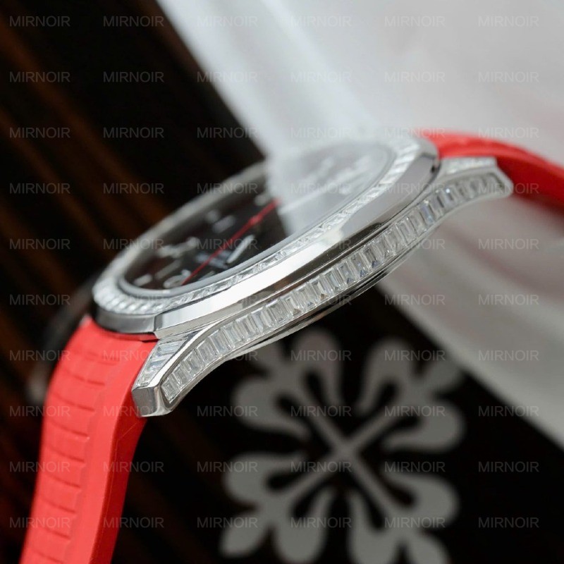 Dong-Ho-Patek-Philippe-Aquanaut-5167-Mau-Do-Che-Tac-Do-Moissanite-Baguette-40mm-8-1024x1024.jpg