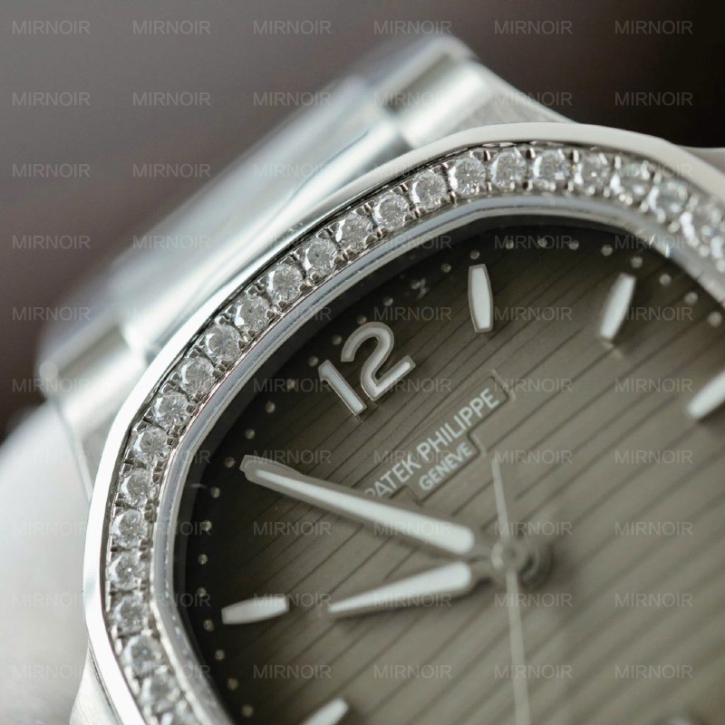 Dong-Ho-Patek-Philippe-Nautilus-7118-Mat-Xam-Che-Tac-Dinh-Moissante-Xuong-3K-35-2-1024x1024.jpg