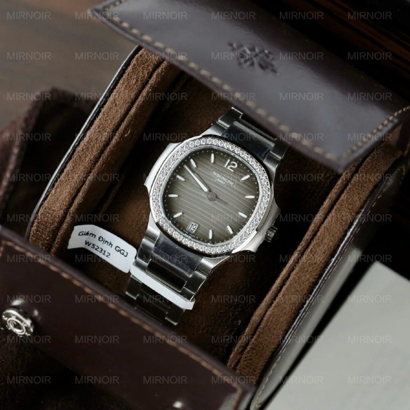 Dong-Ho-Patek-Philippe-Nautilus-7118-Mat-Xam-Che-Tac-Dinh-Moissante-Xuong-3K-35-5-1024x1024.jpg