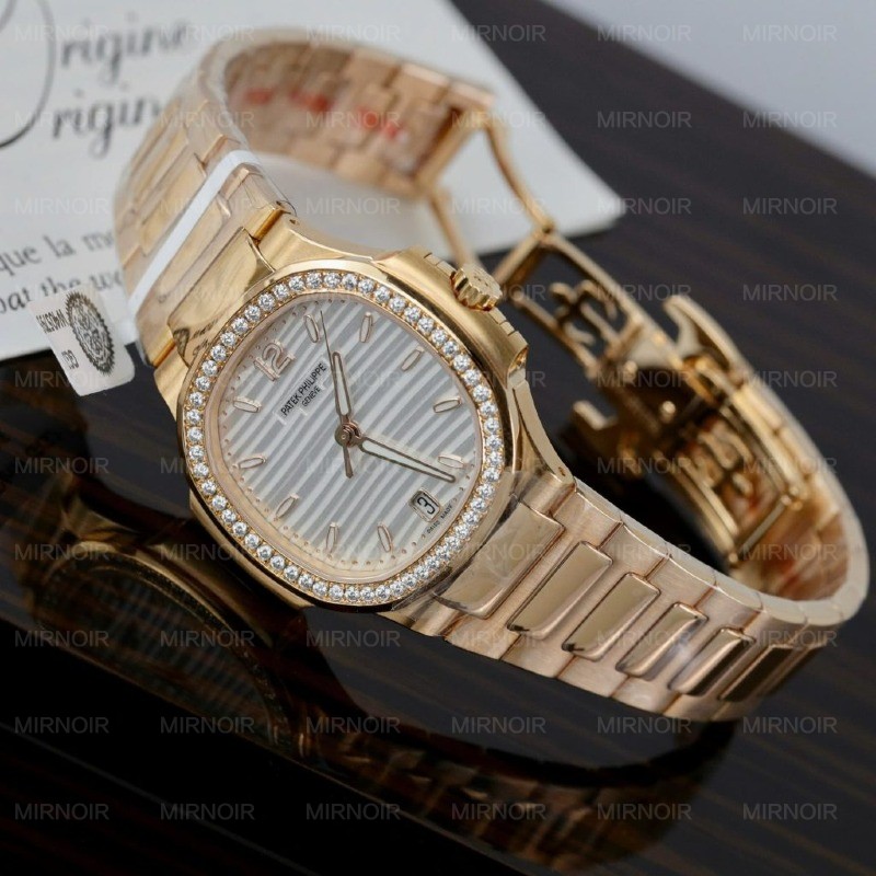 Dong-Ho-Patek-Philippe-Nu-Mat-Trang-Rep-11-Nautilus-7118-Boc-Vang-That-Dinh-Moissante-Xuong-3K-35mm-4-1024x1024.jpg