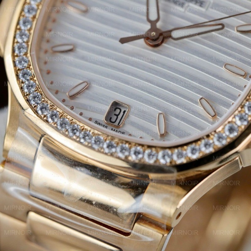 Dong-Ho-Patek-Philippe-Nu-Mat-Trang-Rep-11-Nautilus-7118-Boc-Vang-That-Dinh-Moissante-Xuong-3K-35mm-6-1024x1024.jpg
