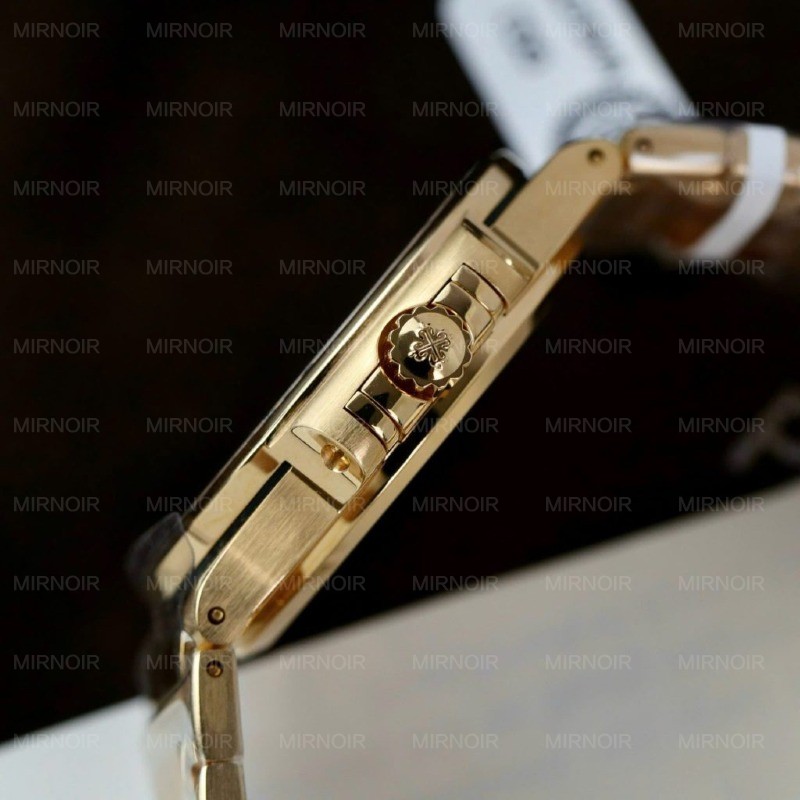 Dong-Ho-Patek-Philippe-Nu-Mat-Trang-Rep-11-Nautilus-7118-Boc-Vang-That-Dinh-Moissante-Xuong-3K-35mm-9-1024x1024.jpg