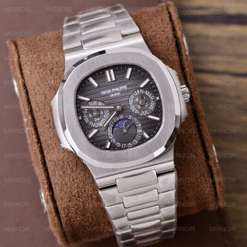 Dong-Ho-Patek-Philippe-Replica-11-Nautilus-5740-Nam-Mat-Xam-Day-Kim-Loai-40mm-5-1024x1024.jpg