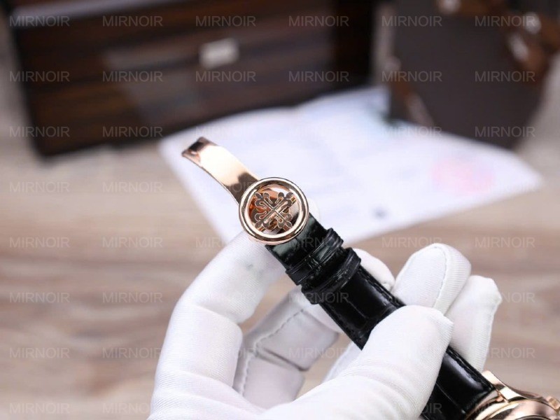 Dong-Ho-Patek-Philippe-Complications-5205R-Mat-Den-Che-Tac-Boc-Vang-That-40mm-11-1024x768.jpg