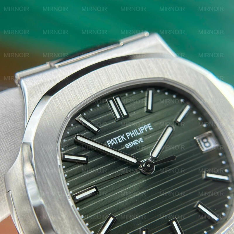 Dong-Ho-Patek-Philippe-Nautilus-5711-Tuy-Chinh-Full-Options-Like-Auth-Mat-Xanh-Green-40mm-7.jpg