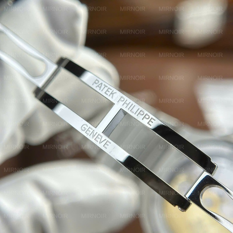 Dong-Ho-Patek-Philippe-Nautilus-5711-Tinh-Chinh-Full-Like-Auth-Cao-Cap-Nhat-40mm-4.jpg