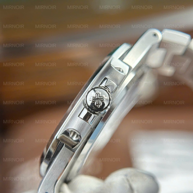 Dong-Ho-Patek-Philippe-Nautilus-5711-Tinh-Chinh-Full-Like-Auth-Cao-Cap-Nhat-40mm-11.jpg