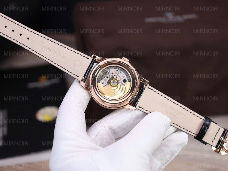 Dong-Ho-Patek-Philippe-Complications-5205R-Boc-Vang-18K-Mat-Xanh-La-Cay-40mm-8.jpg