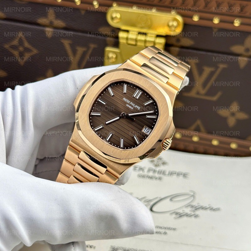 Dong-Ho-Patek-Philippe-Nautilus-5711-Boc-Vang-18K-Tinh-Chinh-Full-Options-40mm-6.jpg
