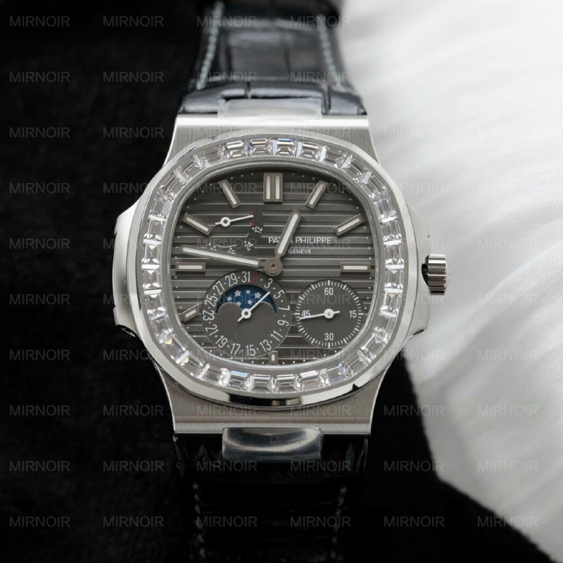 Dong-Ho-Patek-Philippe-Che-Tac-Nautilus-5724-Mat-Xam-Day-Da-Nha-May-PPF-40mm-2-1024x1024.jpg