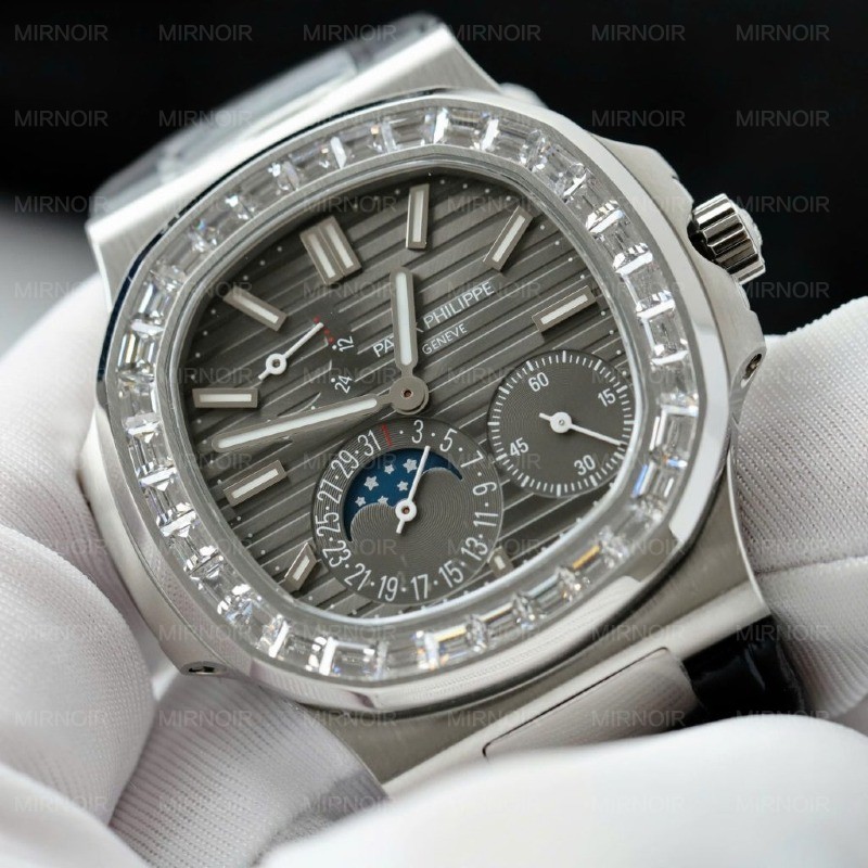 Dong-Ho-Patek-Philippe-Che-Tac-Nautilus-5724-Mat-Xam-Day-Da-Nha-May-PPF-40mm-4-1024x1024.jpg