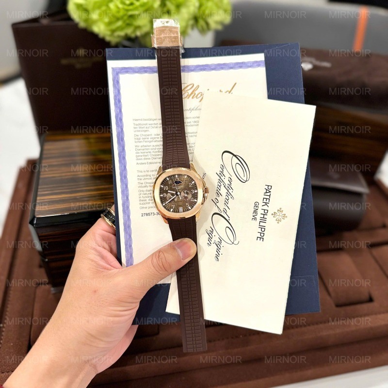 Dong-Ho-Patek-Philippe-Aquanaut-5261R-Mat-So-Chocolate-Replica-Cao-Cap-Nhat-40mm-2.jpg