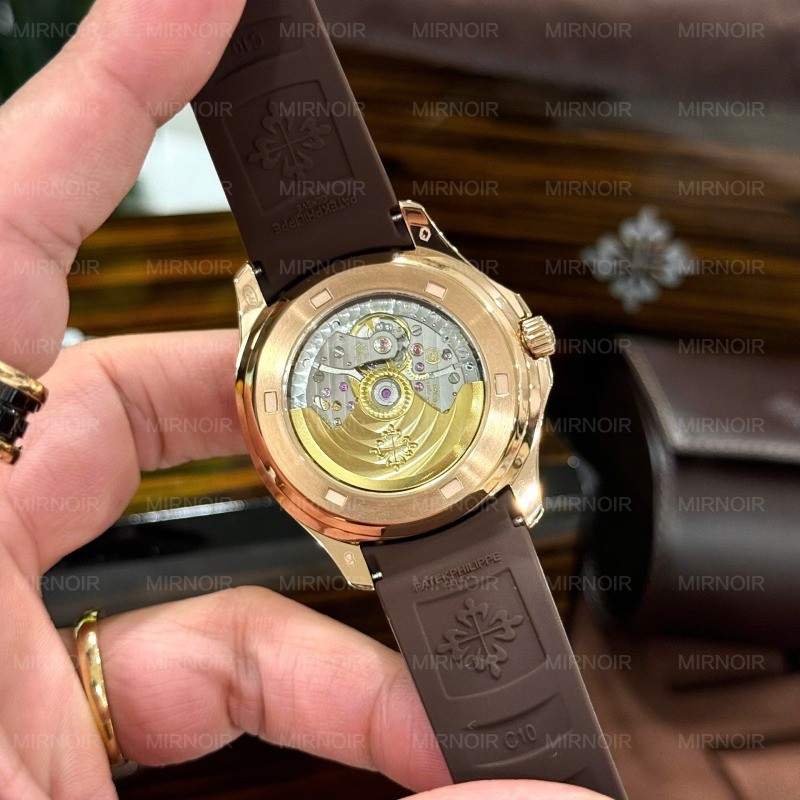 Dong-Ho-Patek-Philippe-Aquanaut-5261R-Mat-So-Chocolate-Replica-Cao-Cap-Nhat-40mm-7.jpg