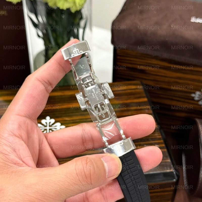 Dong-Ho-Patek-Philippe-Aquanaut-5261G-Mat-So-Xam-Replica-Cao-Cap-Nhat-40mm-6.jpg