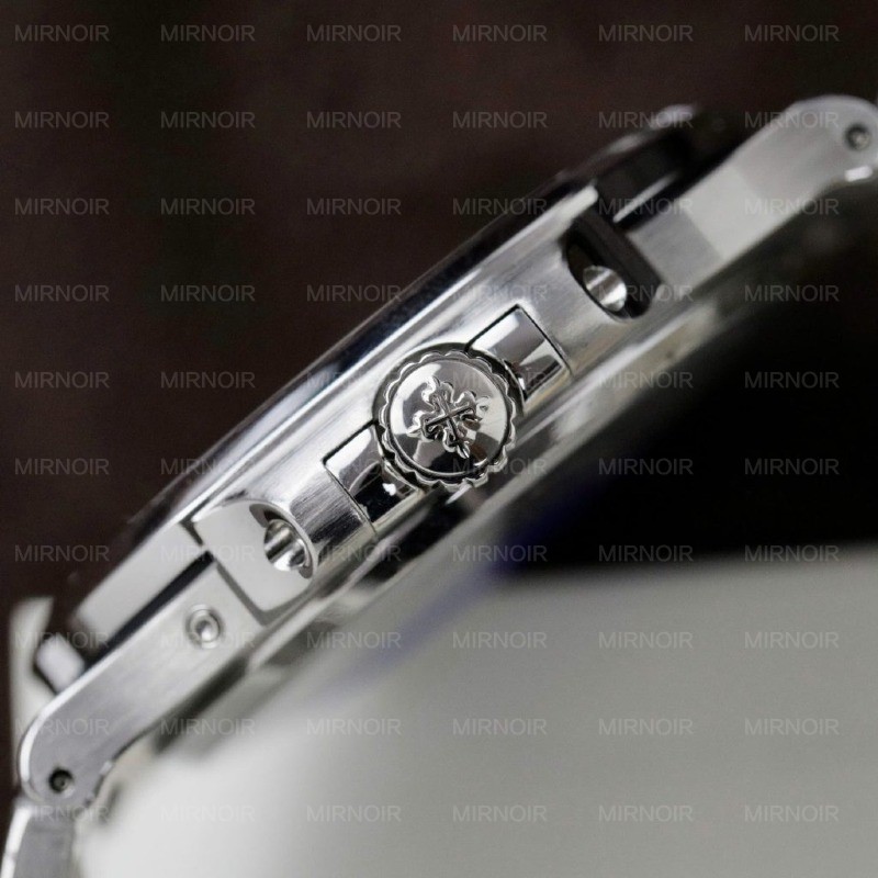 Dong-Ho-Patek-Philippe-Nautilus-5724G-Che-Tac-Mat-Tinh-Chinh-Kim-Cuong-Moissanite-Baguette-40mm-9-1024x1024.jpg