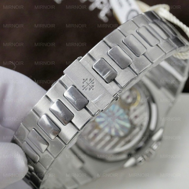 Dong-Ho-Patek-Philippe-Nautilus-5724G-Che-Tac-Mat-Tinh-Chinh-Kim-Cuong-Moissanite-Baguette-40mm-10-1024x1024.jpg