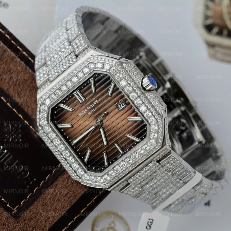 Dong-Ho-Patek-Philippe-Cubitus-5821-Mat-Nau-Dinh-Full-Kim-Cuong-Moissanite-Hong-Kong-45mm-16.jpg