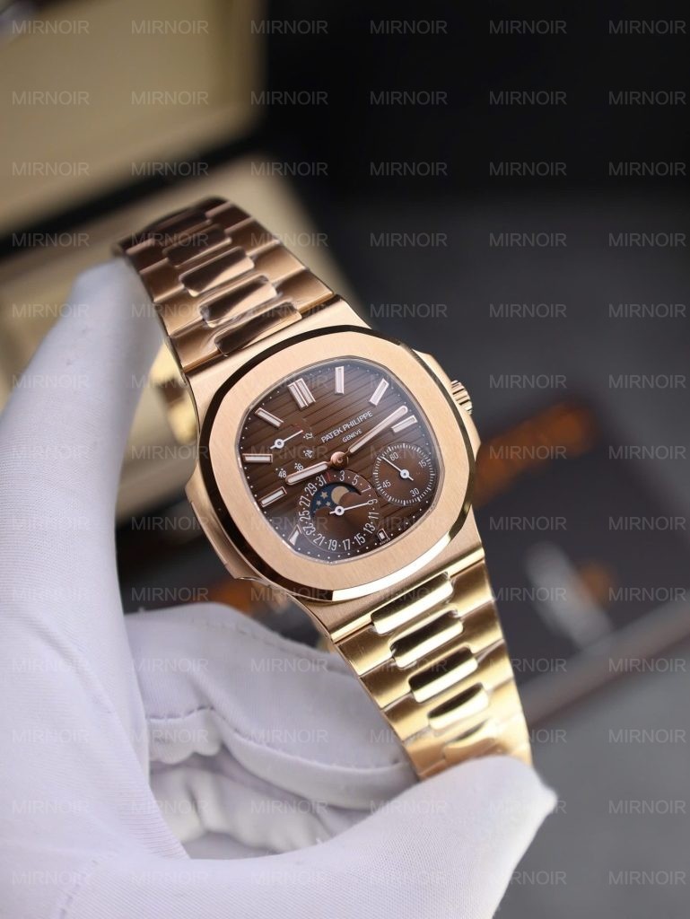 Dong-Ho-Patek-Philippe-Nautilus-5712R-Replica-11-Mat-Nau-Nha-May-PPF-40mm-12-769x1024.jpg