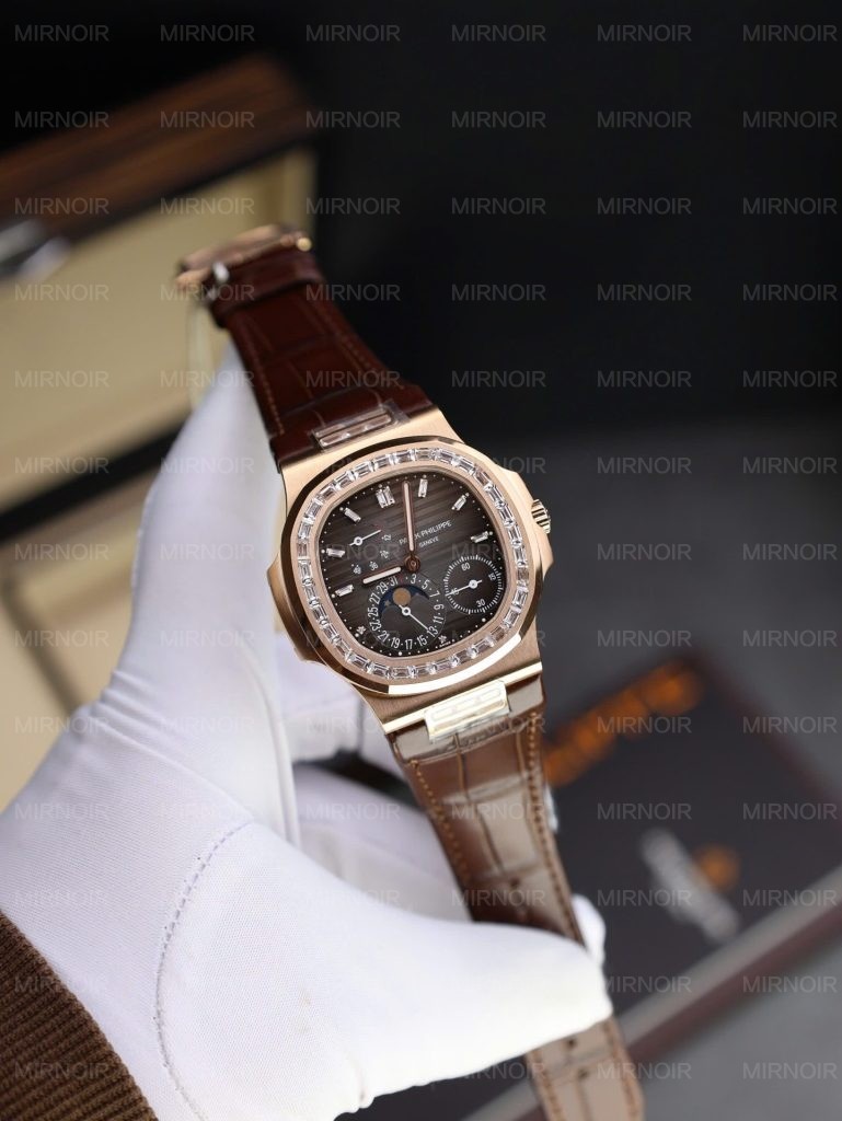 Dong-Ho-Patek-Philippe-Nautilus-5724-Rep-11-Ma-Vang-Hong-Chay-Full-Chuc-Nang-PPF-40mm-1-769x1024.jpg