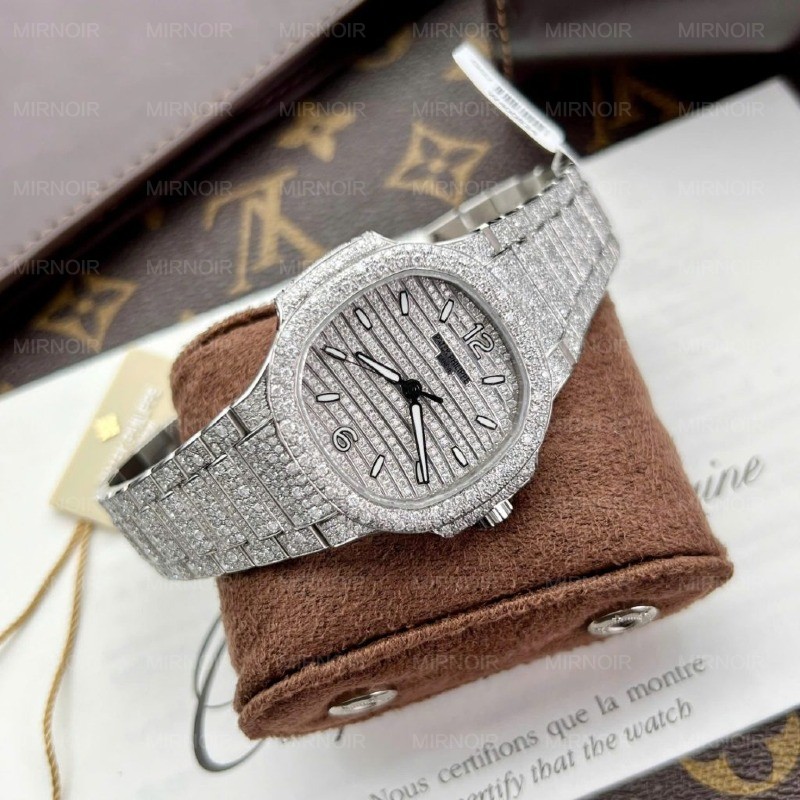 Dong-Ho-Patek-Philippe-Nautilus-7118-Dinh-Full-Kim-Cuong-Nhan-Tao-Moissanite-3-1024x1024.jpg