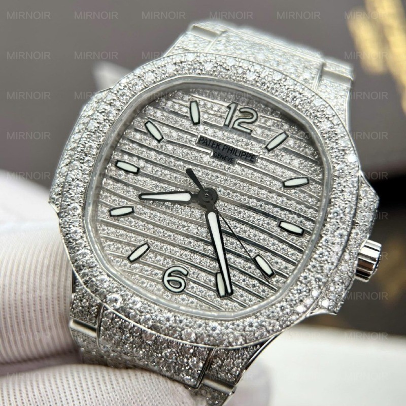 Dong-Ho-Patek-Philippe-Nautilus-7118-Dinh-Full-Kim-Cuong-Nhan-Tao-Moissanite-4-1024x1024.jpg