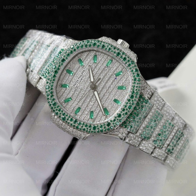 Dong-Ho-Patek-Philippe-Nautilus-7118-Che-Tac-Full-Moissanite-Hong-Kong-2-1024x1024.jpg