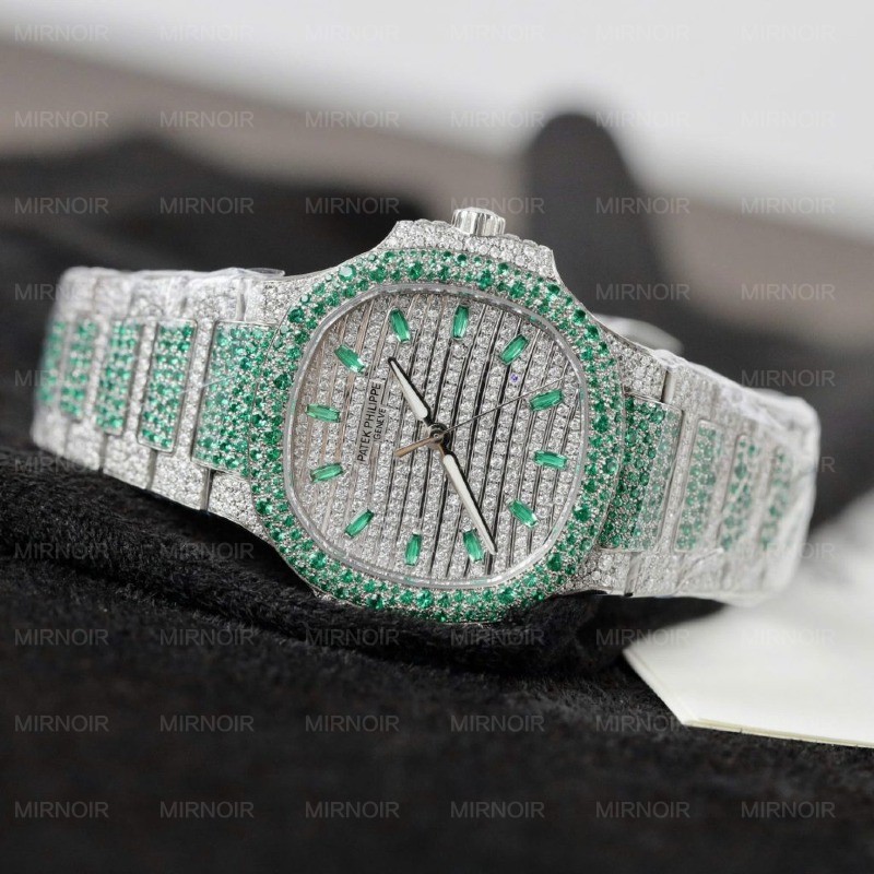 Dong-Ho-Patek-Philippe-Nautilus-7118-Che-Tac-Full-Moissanite-Hong-Kong-3-1024x1024.jpg