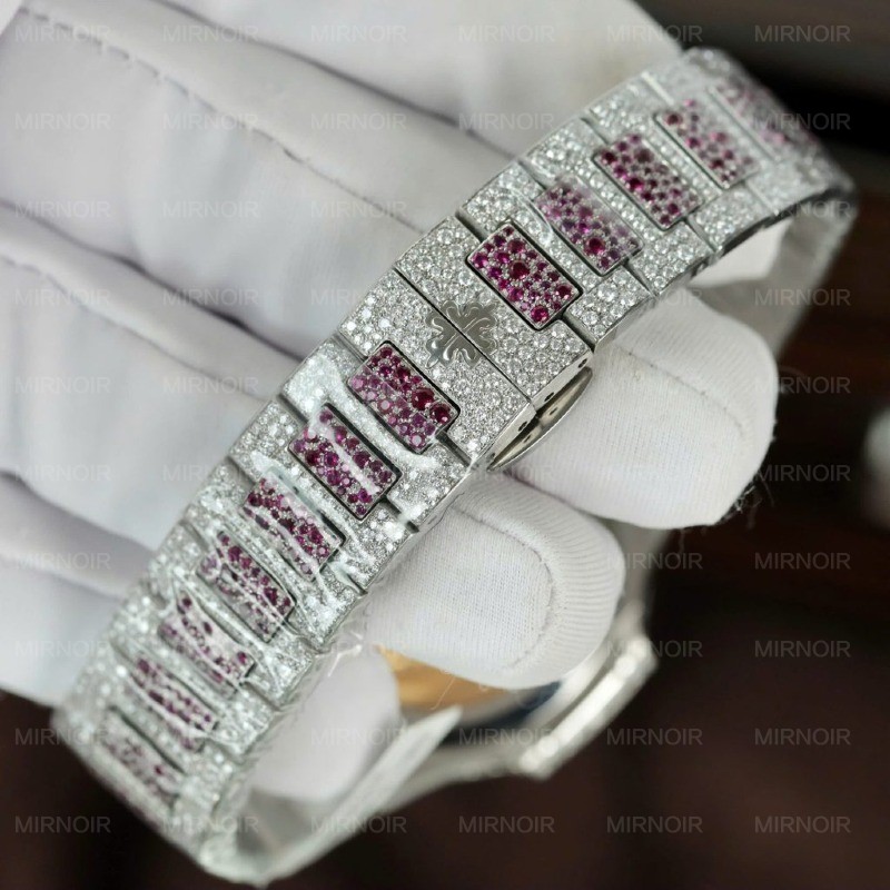 Dong-Ho-Patek-Philippe-Replica-11-Nautilus-Haute-Joaillerie-7118-Do-Full-Moissanite-35-1-1024x1024.jpg