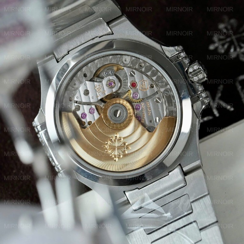 Dong-Ho-Patek-Philippe-Replica-11-Nautilus-Haute-Joaillerie-7118-Do-Full-Moissanite-35-10-1024x1024.jpg