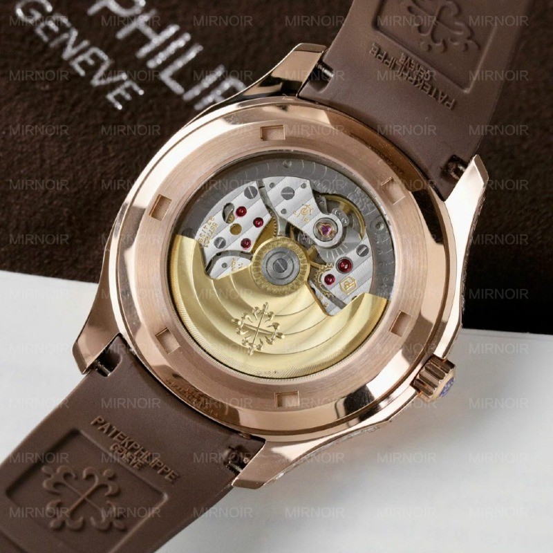 Dong-Ho-Patek-Philippe-Replica-11-Aquanaut-5167R-Dinh-Da-Baguette-Nha-May-GR-40mm-8-1024x1024.jpg