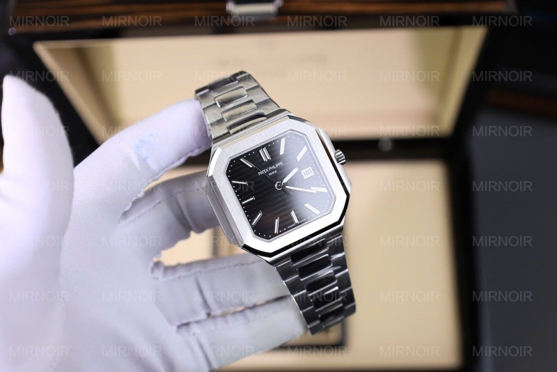 Dong-Ho-Patek-Philippe-Cubitus-5821-Mat-Den-Replica-Nha-May-TW-45mm-6.jpg